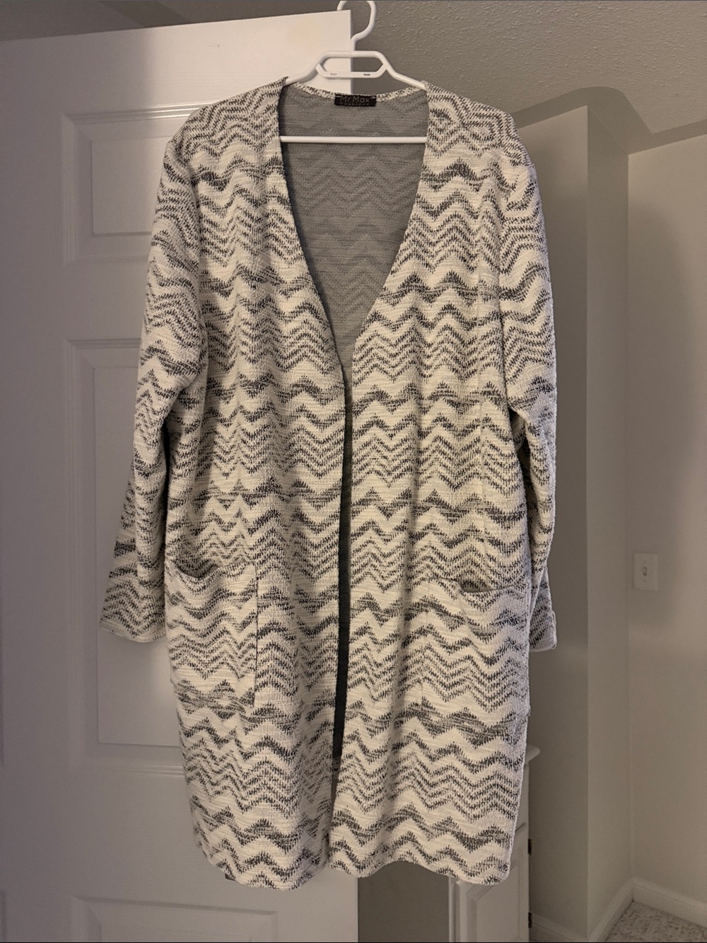 Open-Front Chevron Knit Cardigan - Gray & White